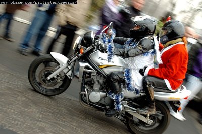 Santas on motorbikes (2009)