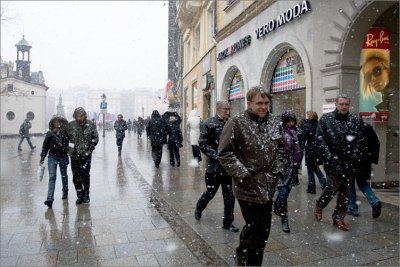 Poeple-in-Krakow_2057.jpg