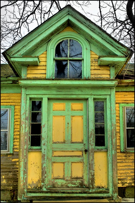 Yellow Maine House