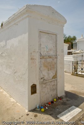 Voodoo Queen's Tomb