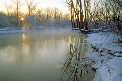 (METE43) Evaporation fog on the Des Plaines River, Lake County, IL