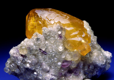 (MN2) Calcite on calcite with fluorite, Denton Mine, Cave-In-Rock, IL