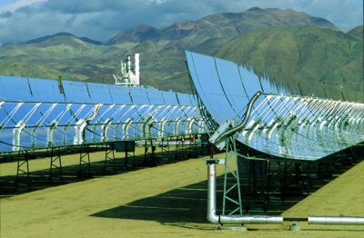 (EN8) Solar powered electrical generating plant using parabolic mirrors, Dagget, CA