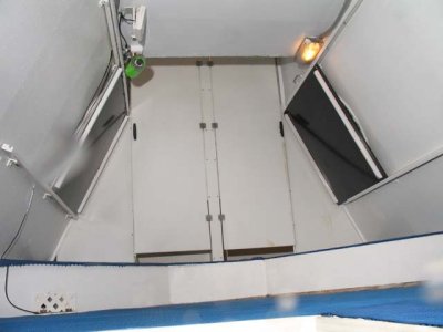 Jules Verne Underwater Lodge - air gap entry area