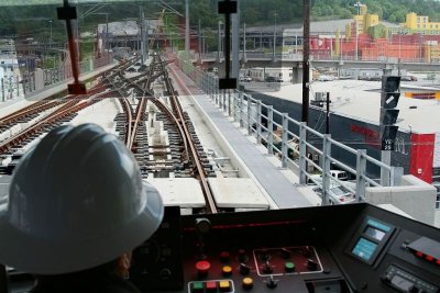 Approaching the Yard - April 2007