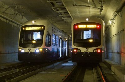 Two trains for the first time in the DSTT - May 2008