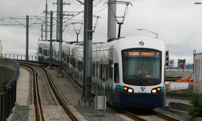 A four car test at Lander St - May 2008
