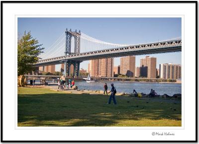 Manhattan bridge and Park - Brooklyn