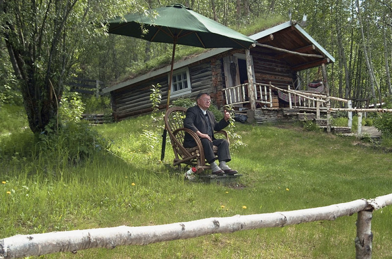 Robert Service cabin