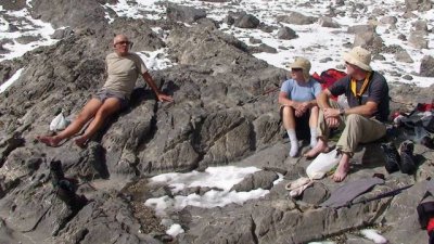 16.Resting at 3000 mts.-1.JPG