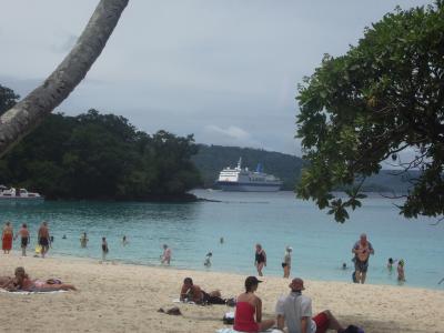 Champagne Bay - Espiritu Santo - Vanuatu -3  Jan '06