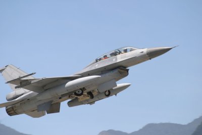 F-16