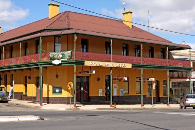 Old Country Pub