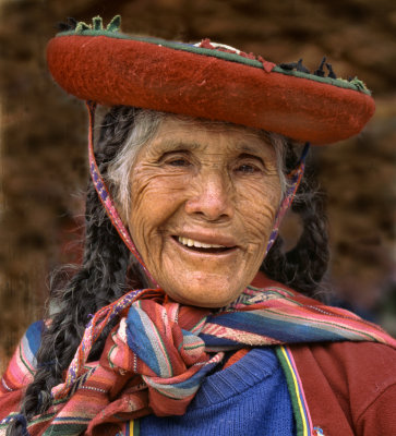 old woman Chinchero 2.jpg