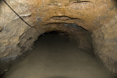 Grotte 35 - Tunnel.jpg
