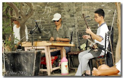 XianPark-opera musicians1635.jpg