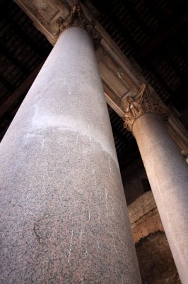 HUGE Columns at the Pantheon
