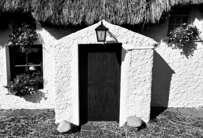 jflavin_cottage-doorway-SigmaSD14_0576.jpg