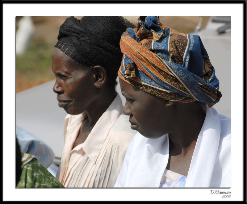 ds20060307_0231awF Two Women.jpg