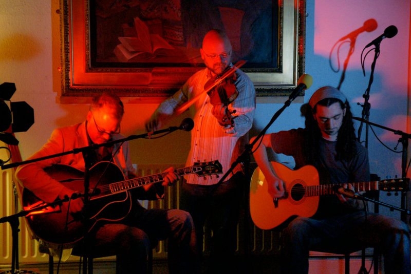 gypsyjazz3-2008.jpg