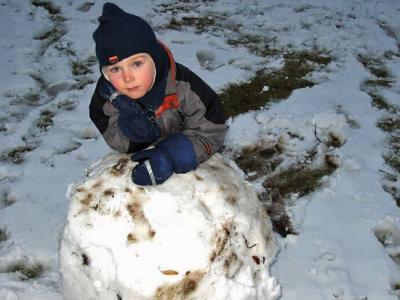 Lukas in the snow