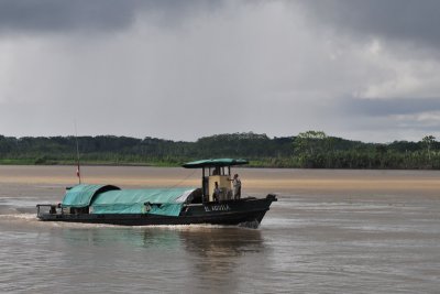 River boat 1.jpg