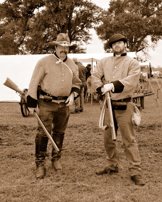 Rebs in camp 01.JPG