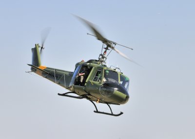 UH1 04.JPG