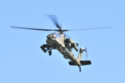 AH64 Apache 05.JPG