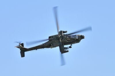 AH64 Apache 02.JPG