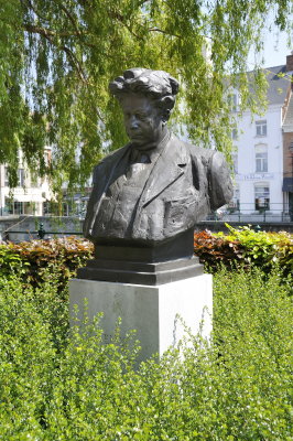 Statue of the writer Felix Timmermans