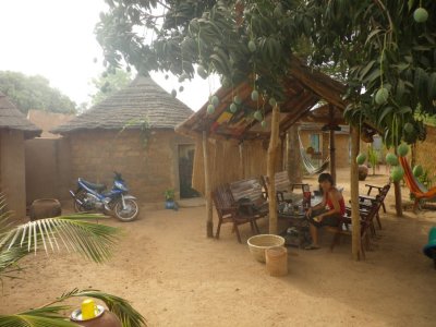 campament a Banfora, com deia el propietari, a l'africana! i amb una calda de la stia!