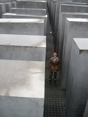 el monument a l'holocaust, molt ttric!