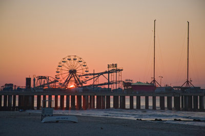 Steel Pier at sunrise