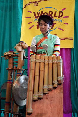 Khac Chi, Discovery Stage
