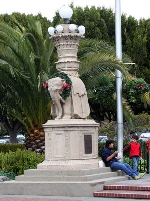 Vina del Mar Park, Sausalito - elephant statue from 1915 Panama Pacific Expo