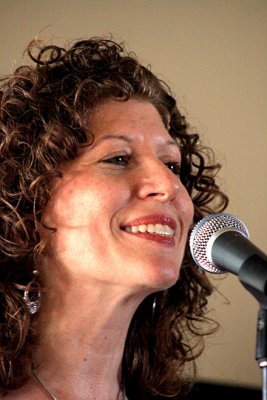 Lisa Ferraro