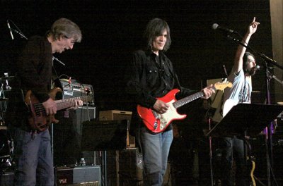 Special late-night jam: Phil Lesh, Larry Campbell, Jackie Greene perform New Speedway Boogie