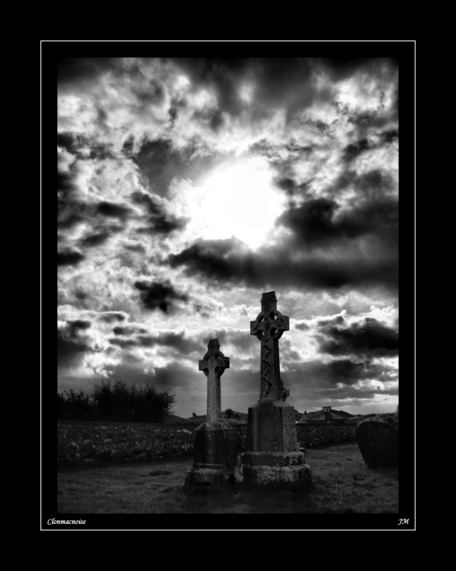 clonmacnoise.jpg