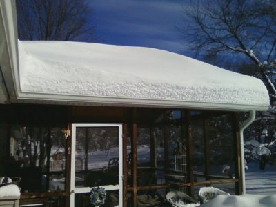 The snow at the peak is over 2' tall......