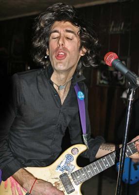 thanksgiving night blowout w/ roue. coffinberry, photo booth & conrad
