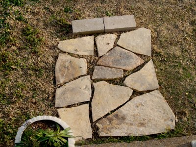 House - Flagstone layout - 1.jpg