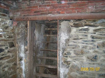 Basement wall pointing and patching
