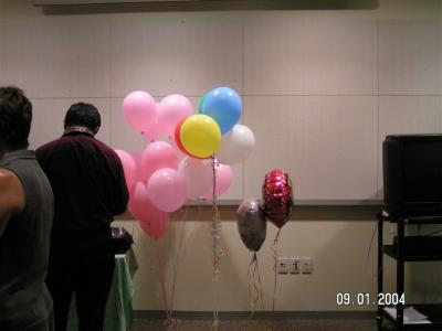 Jocey Mem 09-01-04 025 Balloons.jpg