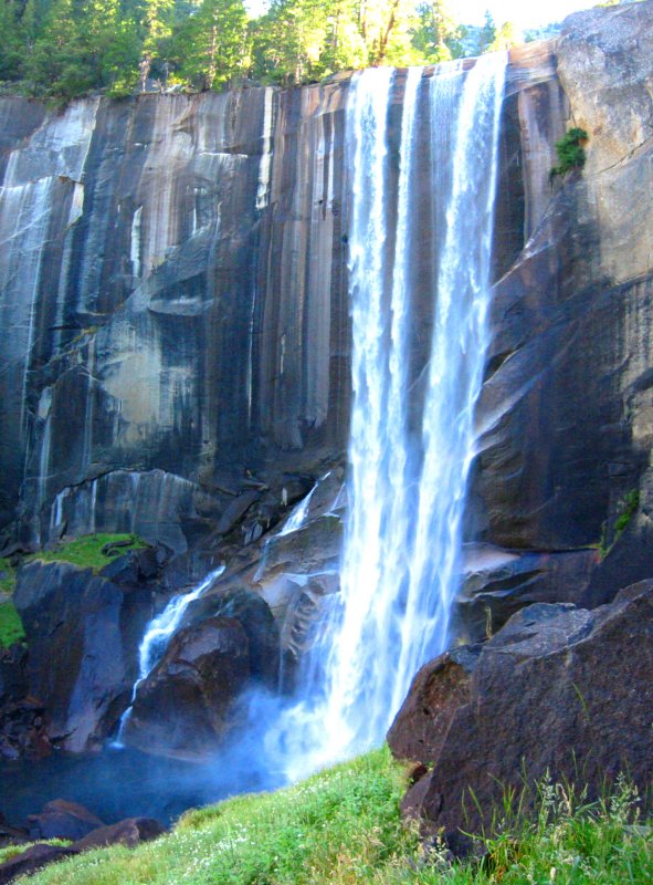 Vernal_Fall.jpg