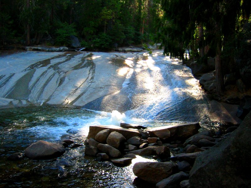 Vernal_Fall_Silver_Apron.jpg