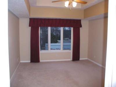 empty bedroom- very weird!