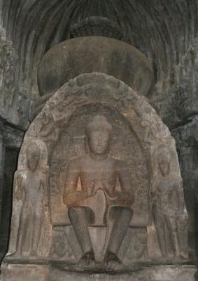 Cave 10: Buddha