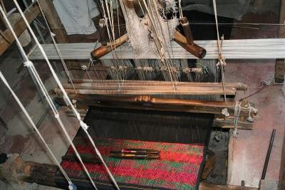 Himroo shawl factory