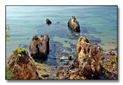 Joo d'Arens rocky coastline in Portimo